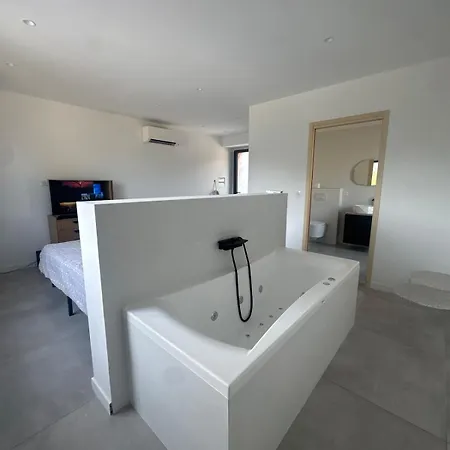 Détente Proche De La Appartement Sari-Solenzara